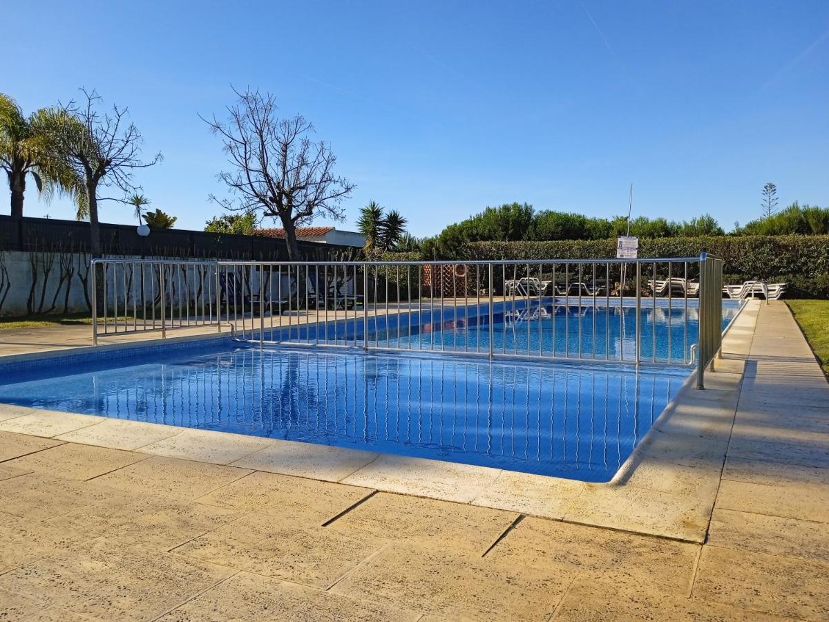 알부페이라 Do Vale T2 Com Piscina 아파트 외부 사진